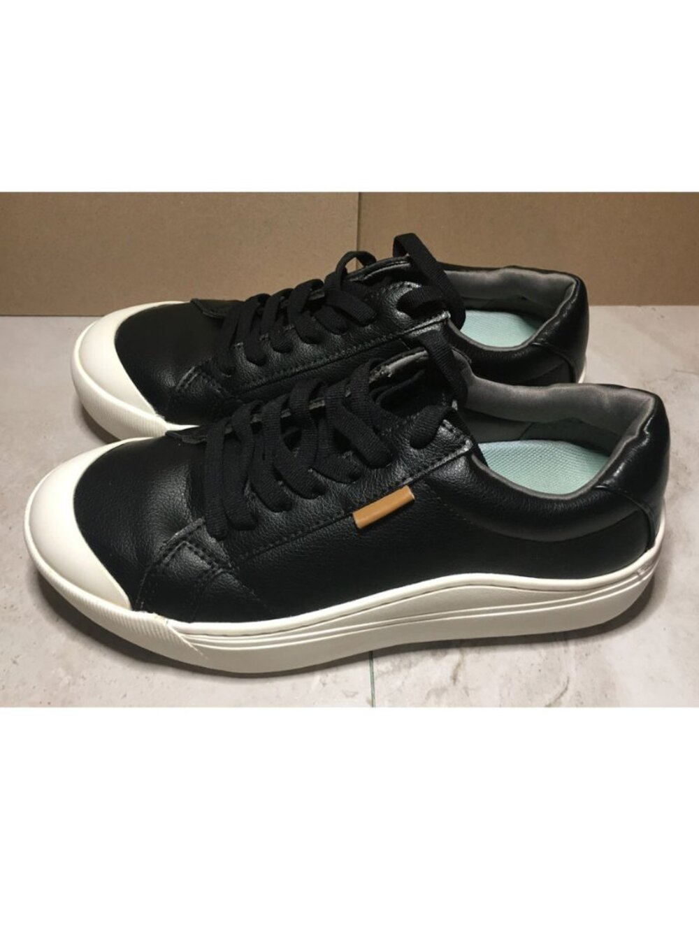 Dr Scholls Time Off Platform Lace Up Platform Womens Sneaker - sz7 - black
